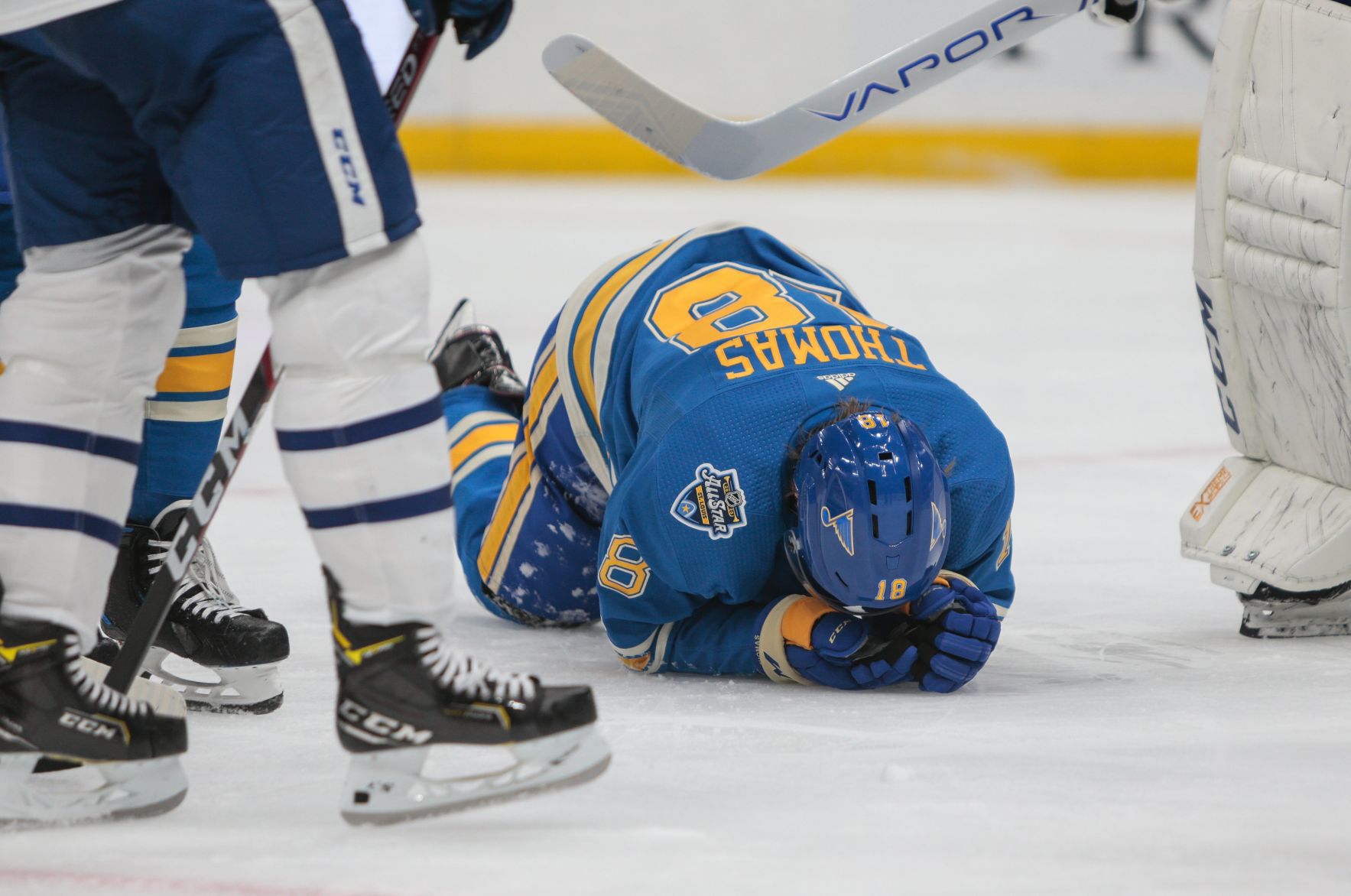 Blues take on Maple Leafs